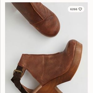 Free People Wooden clogs